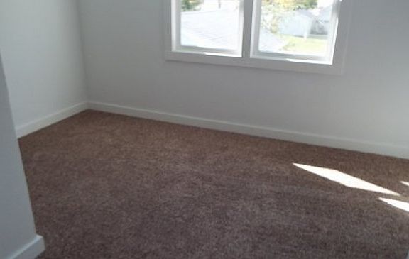 3rd image of 1022 S 11th Ave