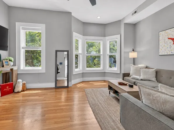 466 E 3rd St #2, South Boston, MA 02127
