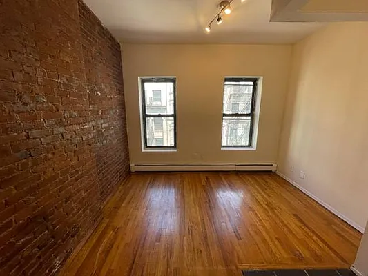 Rented by Crosstown Apartments NYC | media 15
