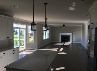 13925 W Memorial Dr, Manhattan, IL 60442