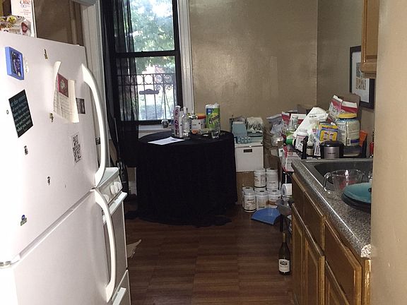 3rd image of 8555 118th St APT 2C