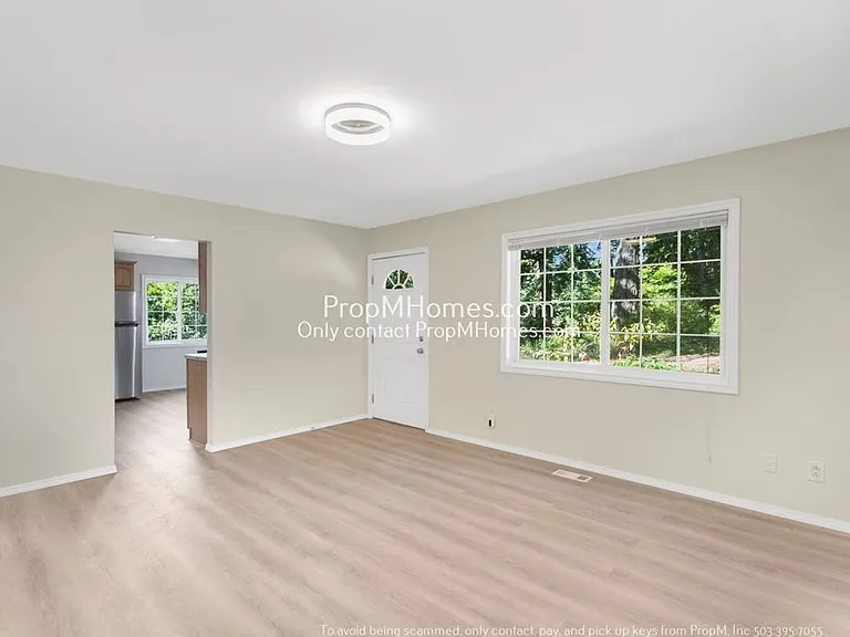5322 SW Coronado St — Photo 3