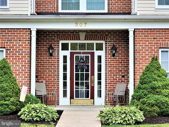 3rd image of 307 Willrich Cir Unit B