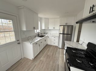 541 N Barbara Ave #B, Azusa, CA 91702