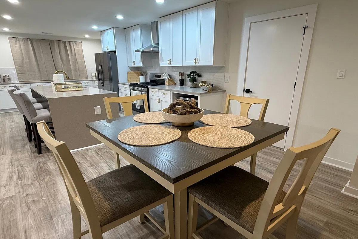 3 bed, 1682 sqft, $4,300 — Photo 4