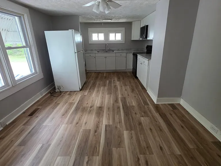 2144 Augusta Rd — Photo 3