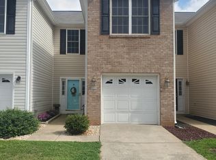35096 Sara Ct, Locust Grove, VA 22508