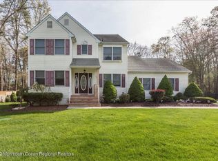 10 Mills Ln, Jackson, NJ