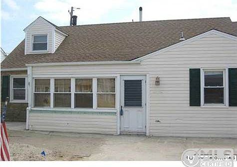 2nd image of 33 Fishermans Rd