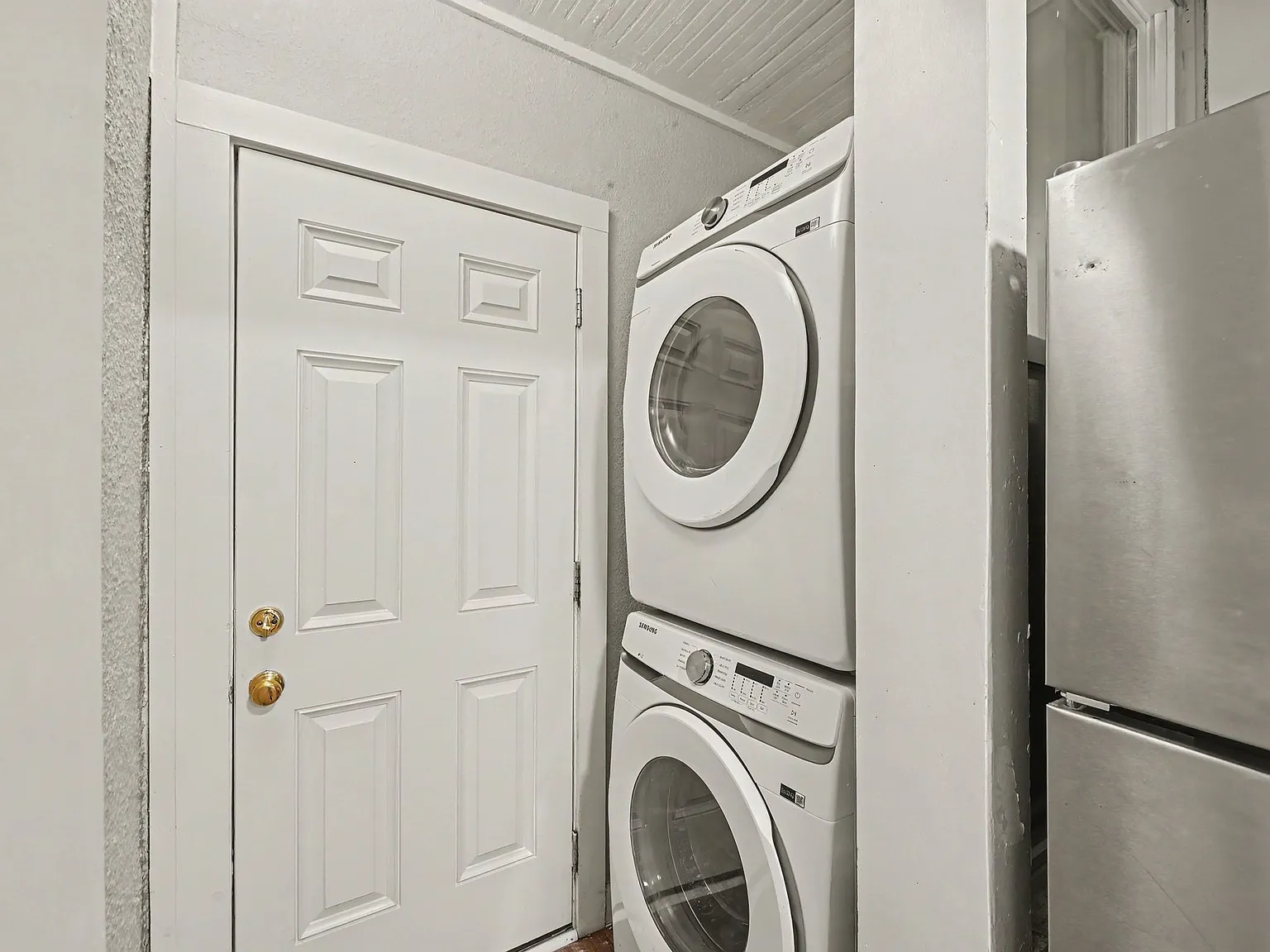 3 bed, 1200 sqft, $1,795 — Photo 4