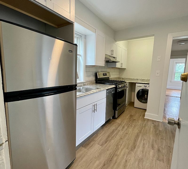 1st image of 13 Allard Ave Floor 1