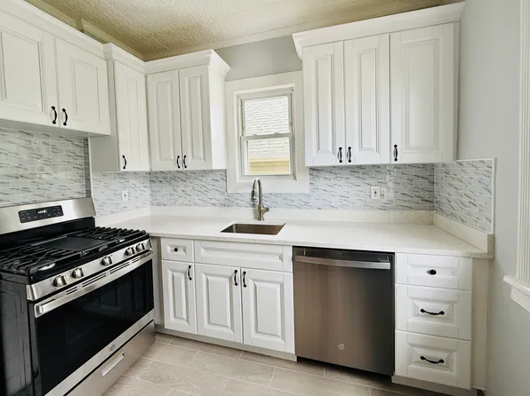 12107 97th Ave Floor 2, South Richmond Hill, NY 11419