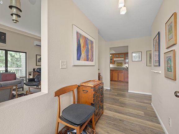 4th image of 2094 Lake Isle Dr