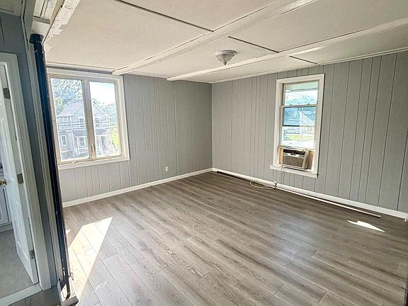 4th image of 182 Haddon Ave #B