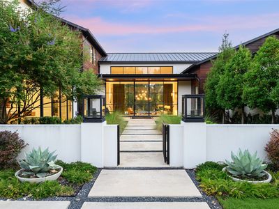 5530 Celestial Rd, Dallas, TX, 75254