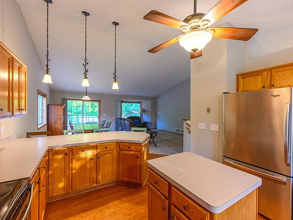 2nd image of 15071 Appaloosa Trl NE