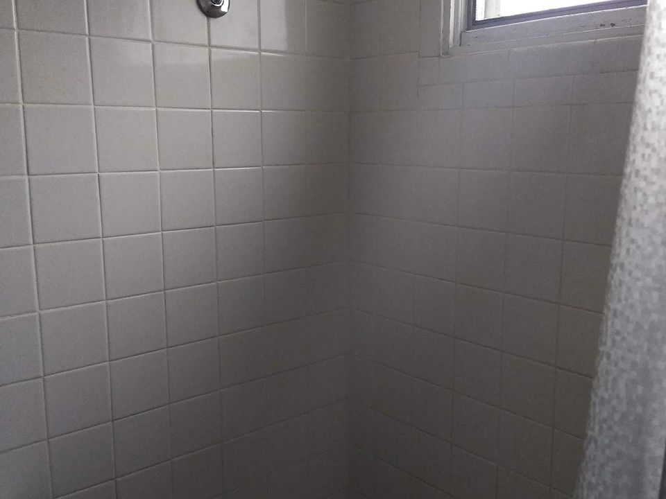 1st image of 5941 Garrett Ln