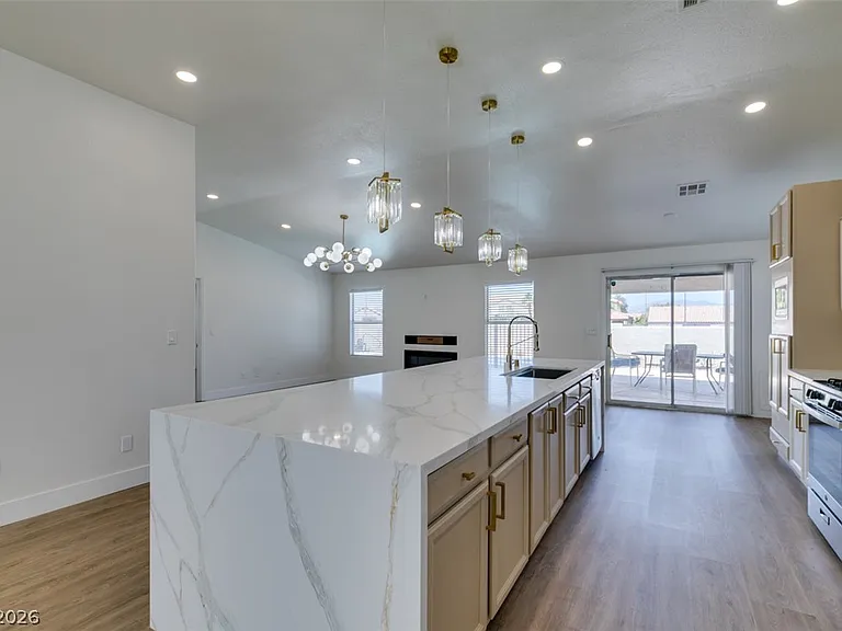 7824 Villa Finestra Dr — Photo 11