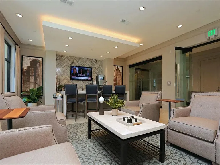 2370 Main @ Sugarloaf — Photo 9