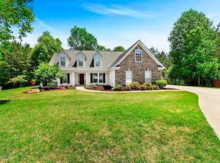 60 Cliff Trl, Fayetteville, GA 30215
