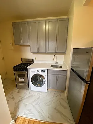 Rented by Mdays Realty | media 12