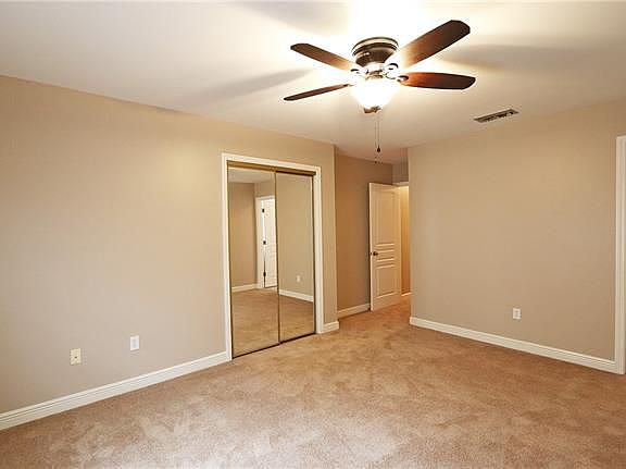 5th image of 300 Robert E Lee Blvd