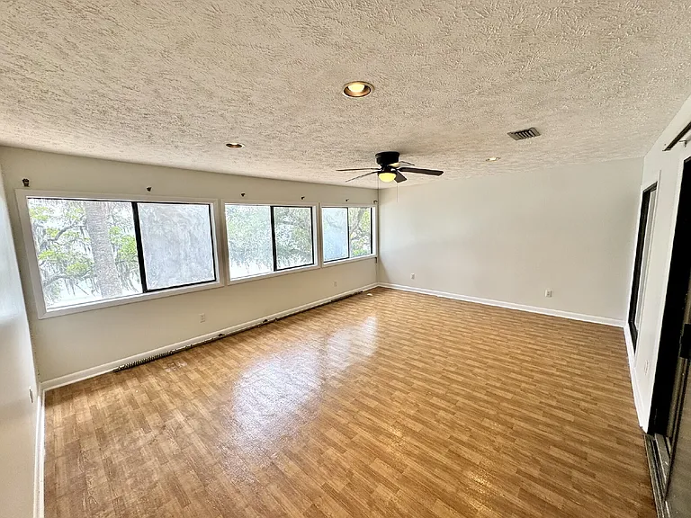 300 Cherry St #4 — Photo 12