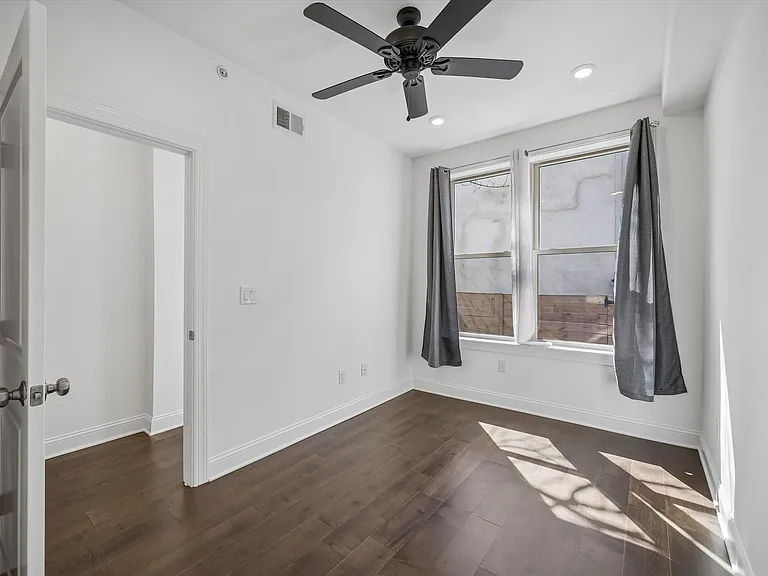 3958 Mount Vernon St #1 — Photo 4