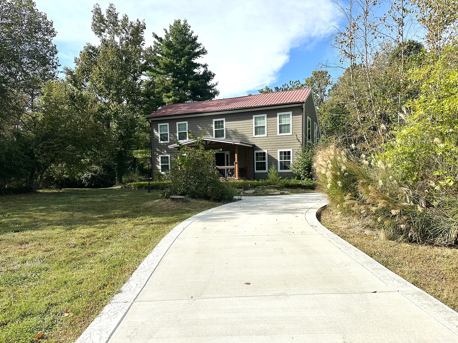 4 bed, 2970 sqft, $2,000 — Photo 1