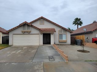 326 Daystar Dr, Perris, CA 92571