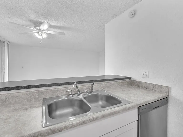 3100 N Pine Island Rd #306 — Photo 6