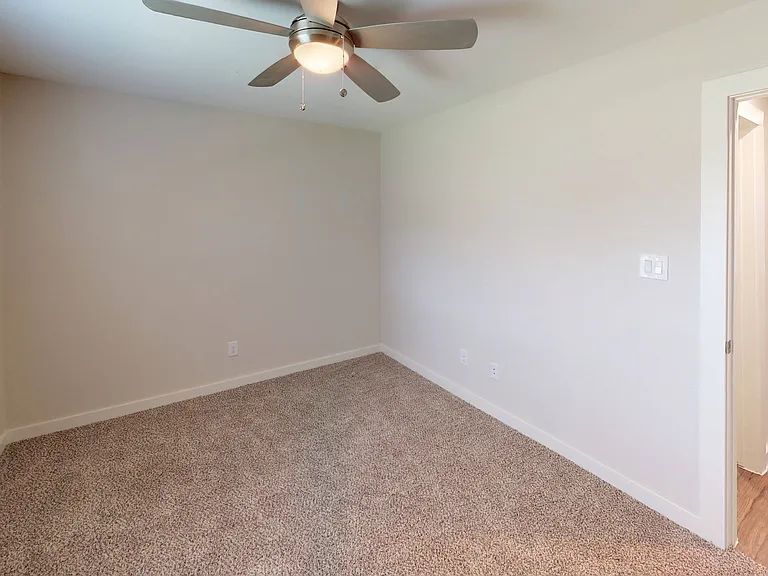 Treemont Apartments — Photo 65