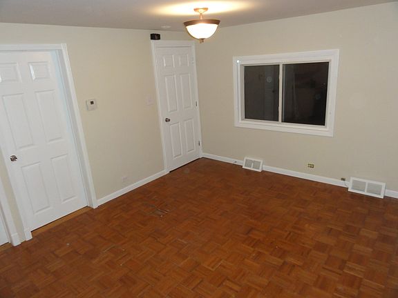 4th image of 2204 N 73rd Ct #2