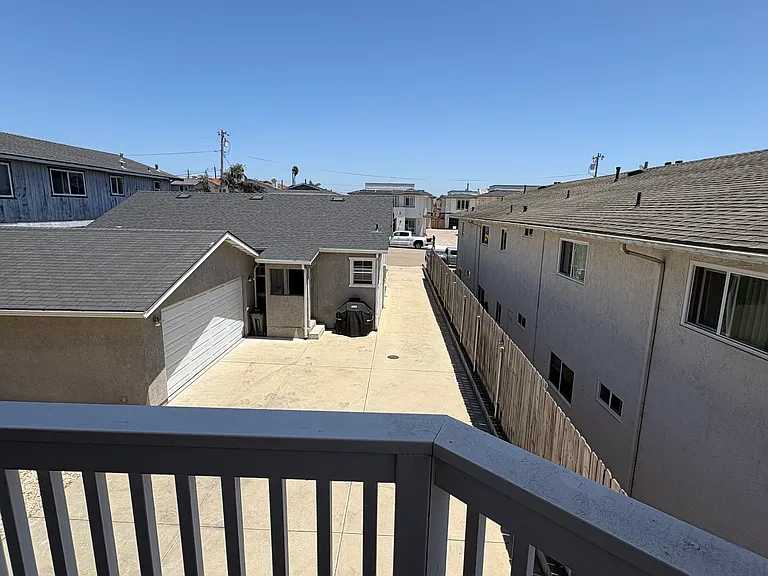 249 N 7th St — Photo 35