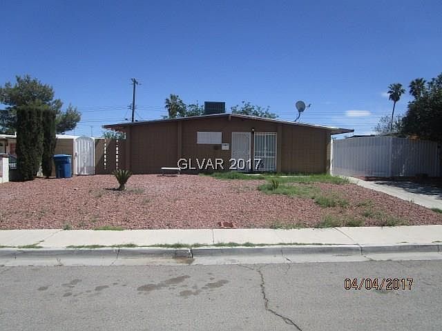 1st image of 2804 El Toreador St