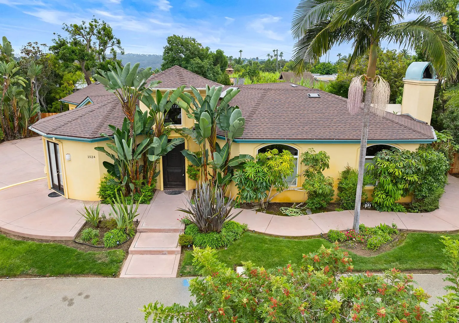 Secluded Single-Story 4-Bed, 3-Bath Home in Coastal Oceanside with 3-Car Garage — Photo 1