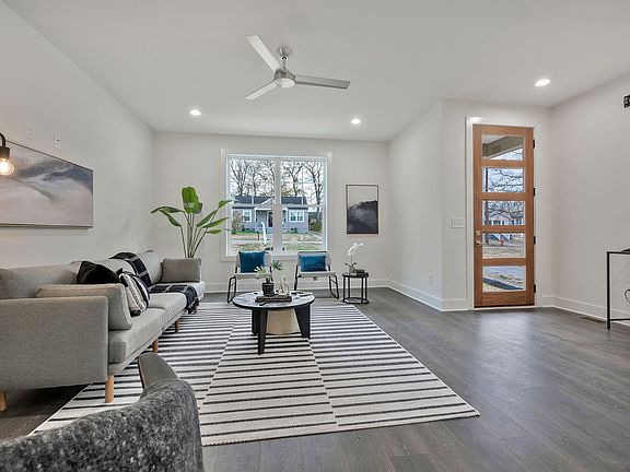 3rd image of 211 Queen Ave #A