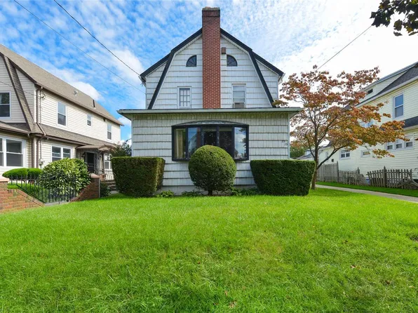 35-73 161 Street, Flushing, NY 11358