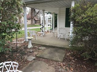 283 Congress Rd, Belpre, OH 45714