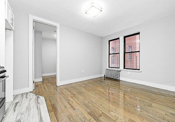 5th image of 1661 Park Ave #1E