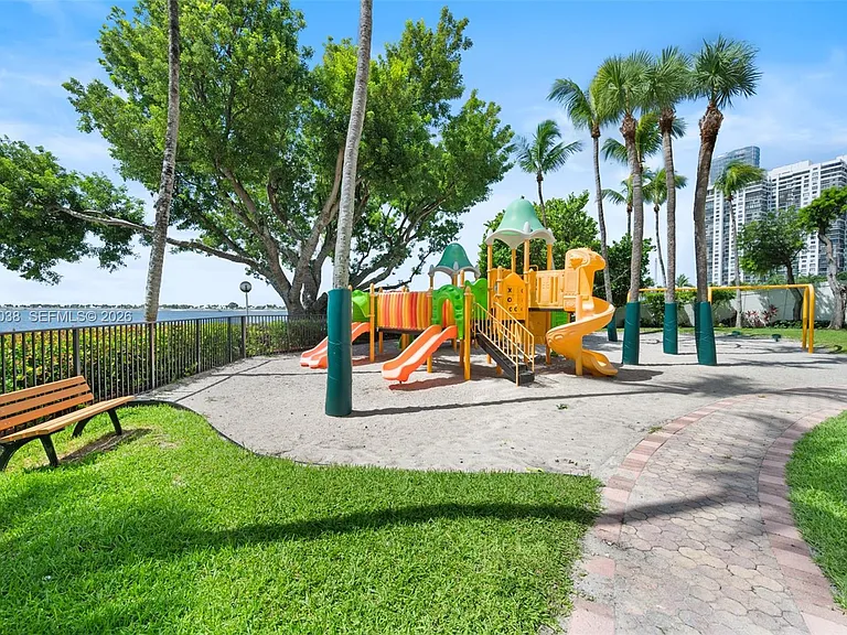 1901 Brickell Ave #B2004 — Photo 27
