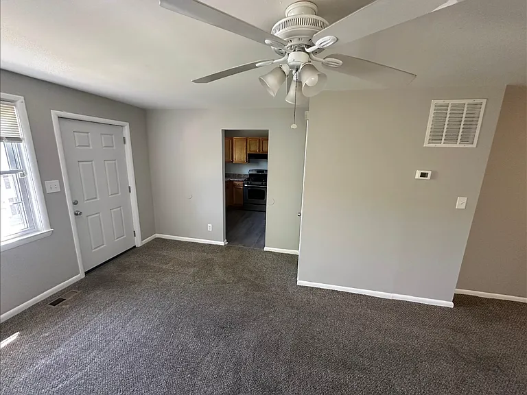 6202 Everall Ave — Photo 10