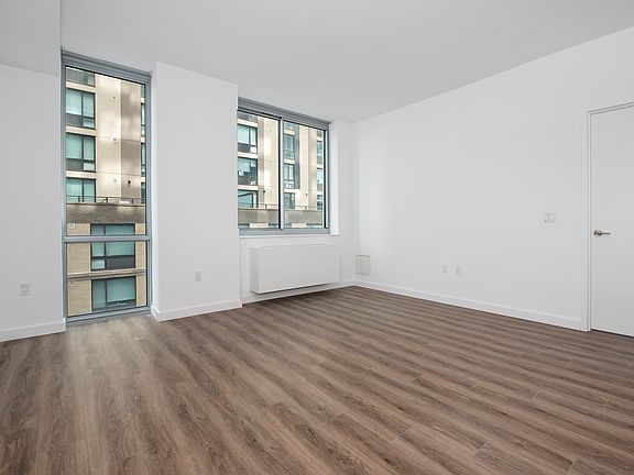 4th image of 147-25 94th Ave #1310
