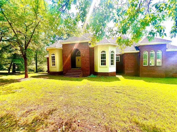 82 County Road 580, Bridgeport, AL 35740
