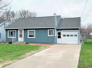 1335 Garland St, Green Bay, WI 54301