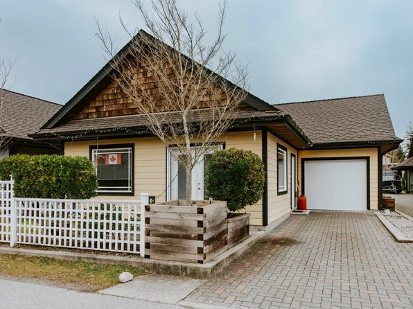 766 Gerussi Ln, Gibsons, BC V0N 1V7