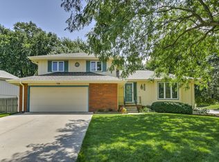 15215 Dewey Ave, Omaha, NE 68154