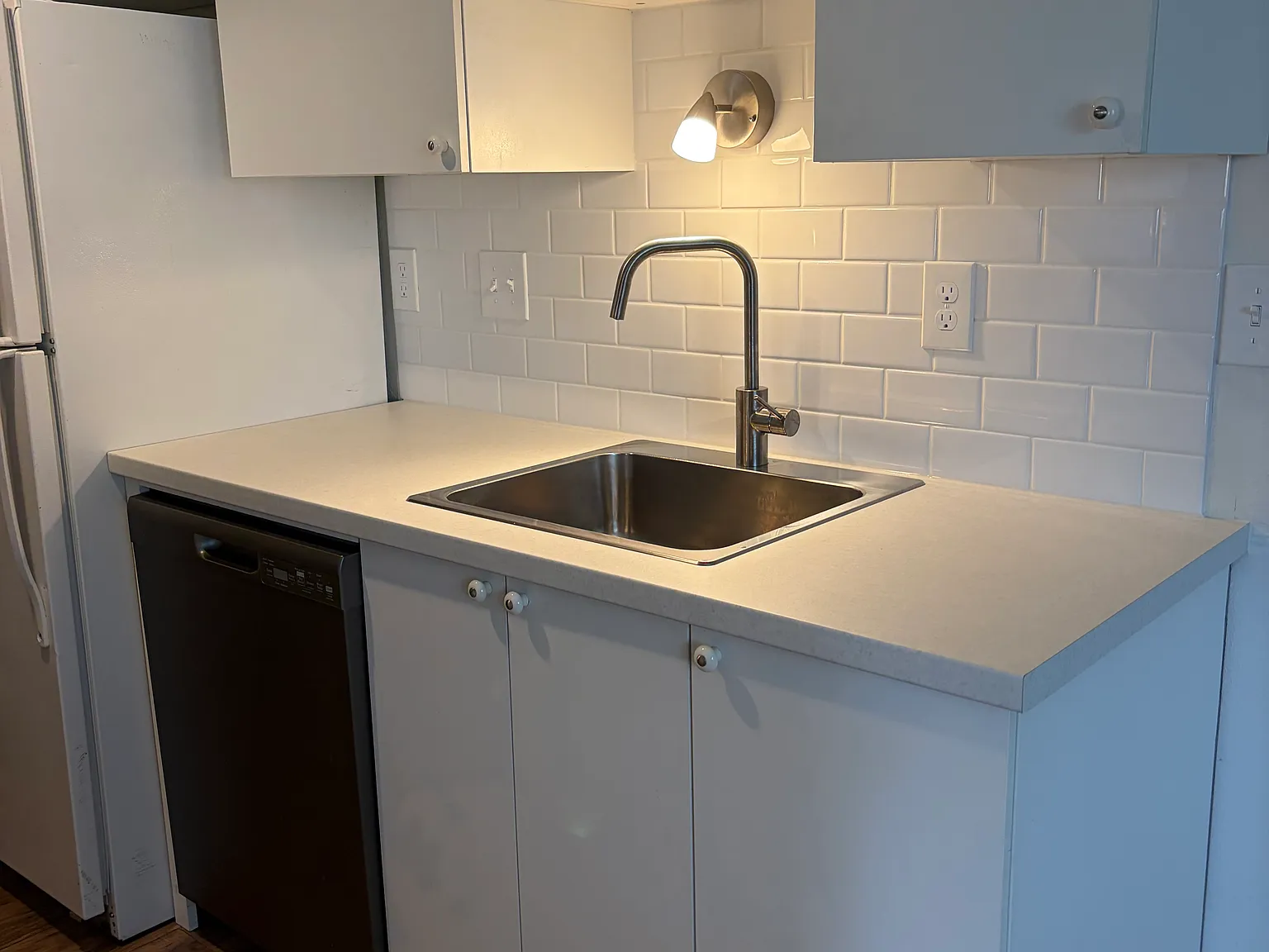 2 bed, 875 sqft, $1,900 — Photo 3