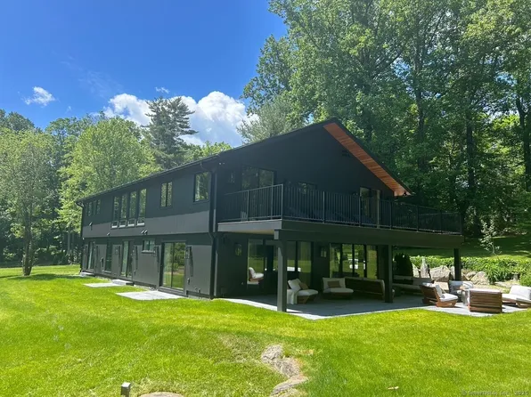 34 Old Roxbury Rd, Roxbury, CT 06783