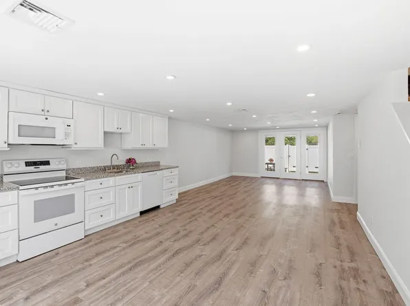66 Pine Valley Drive #66/aka 27A, Falmouth, MA 02540